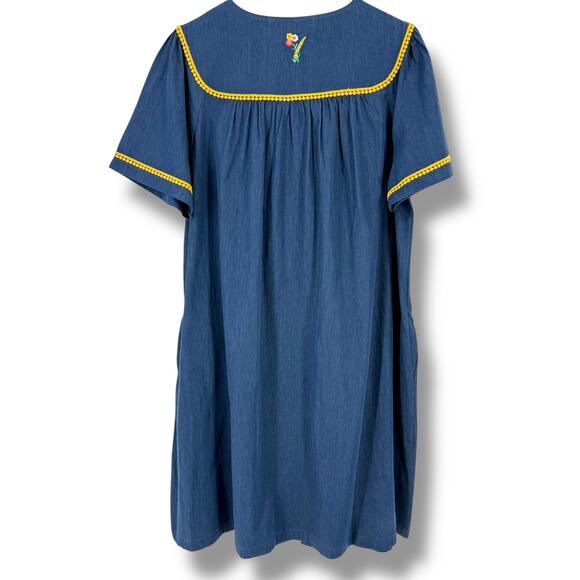 Go Softly Denim Embroidered Floral Peacock Patio Dress Plus Size 1X Full Zip - Picture 5 of 8